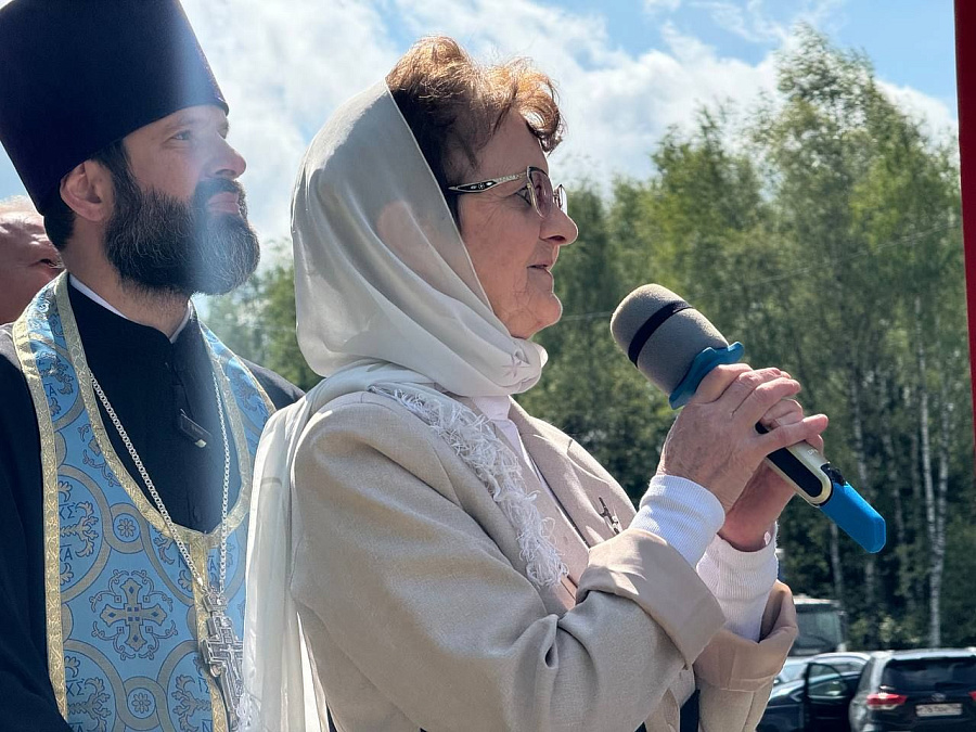 Освящение часовни на истоке реки Москвы 