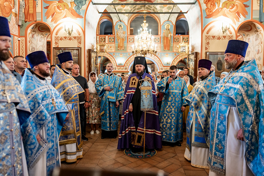 Архиерейское богослужение в Казанском храме города Котельники