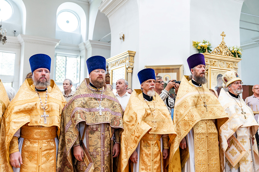 Архиерейское богослужение в Благовещенском храме посёлка Поливаново г.о. Подольск