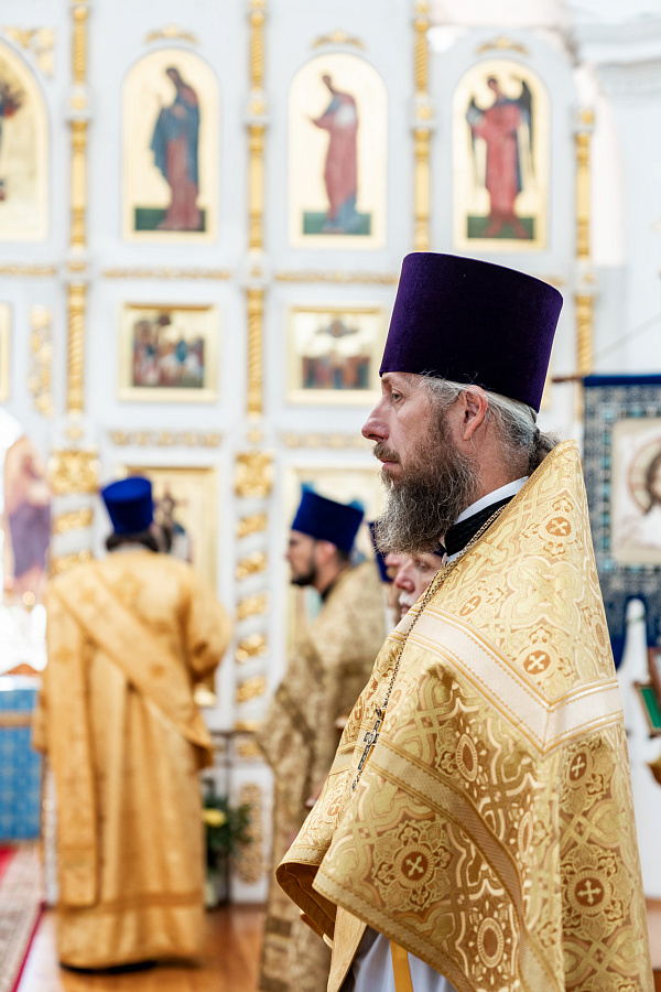 Архиерейское богослужение в Благовещенском храме посёлка Поливаново г.о. Подольск