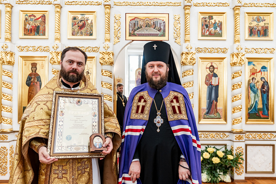Архиерейское богослужение в Благовещенском храме посёлка Поливаново г.о. Подольск