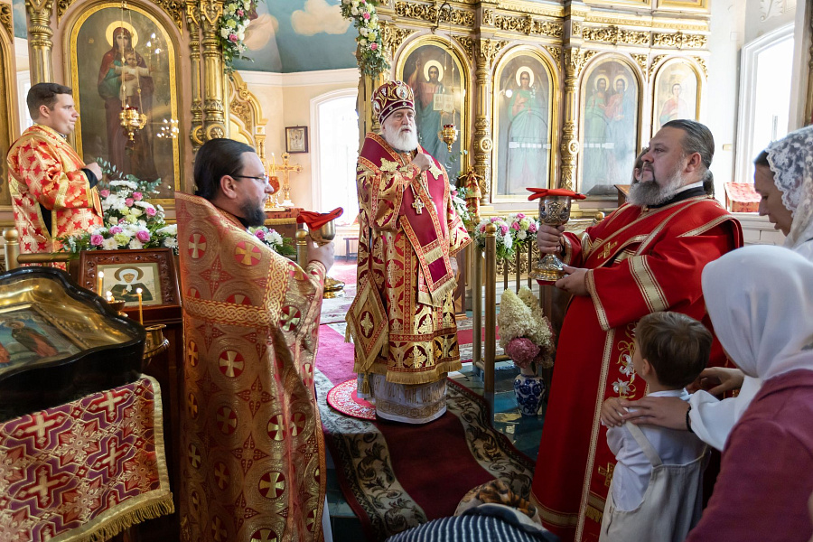 Престольный праздник в храме святых мучеников Флора и Лавра города Каширы