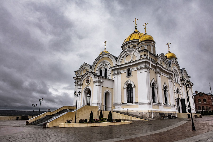 Архиерейское богослужение в Никитском женском монастыре города Каширы