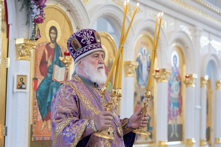 Архиерейское богослужение в Никитском женском монастыре города Каширы