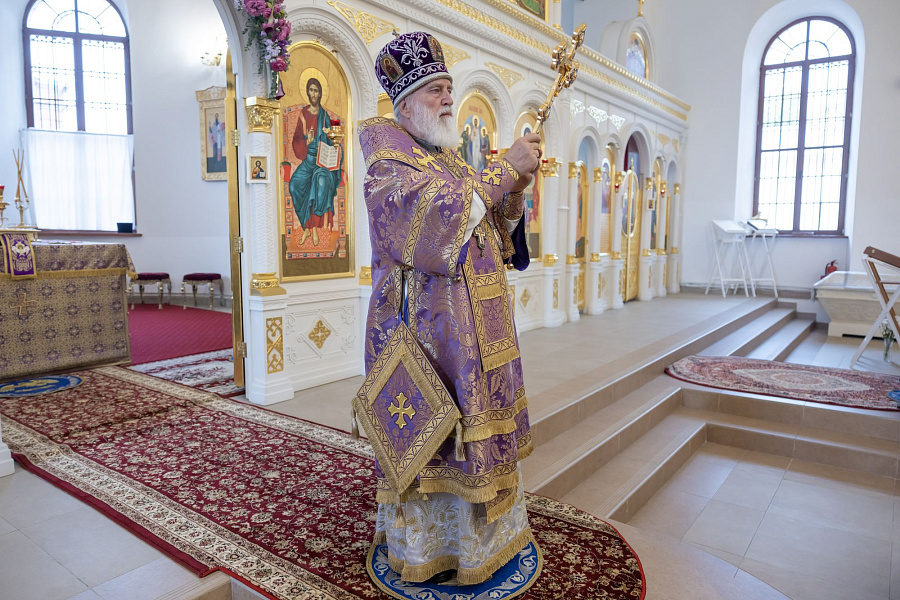 Архиерейское богослужение в Никитском женском монастыре города Каширы
