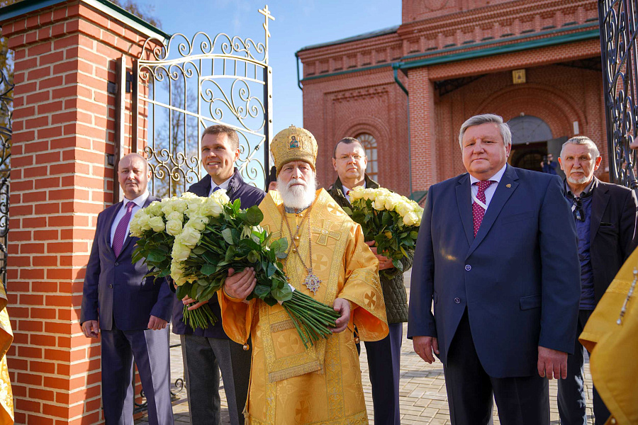 Святейший Патриарх Кирилл освятил Троицкий храм в селе Саввино муниципального округа Егорьевск Московской области
