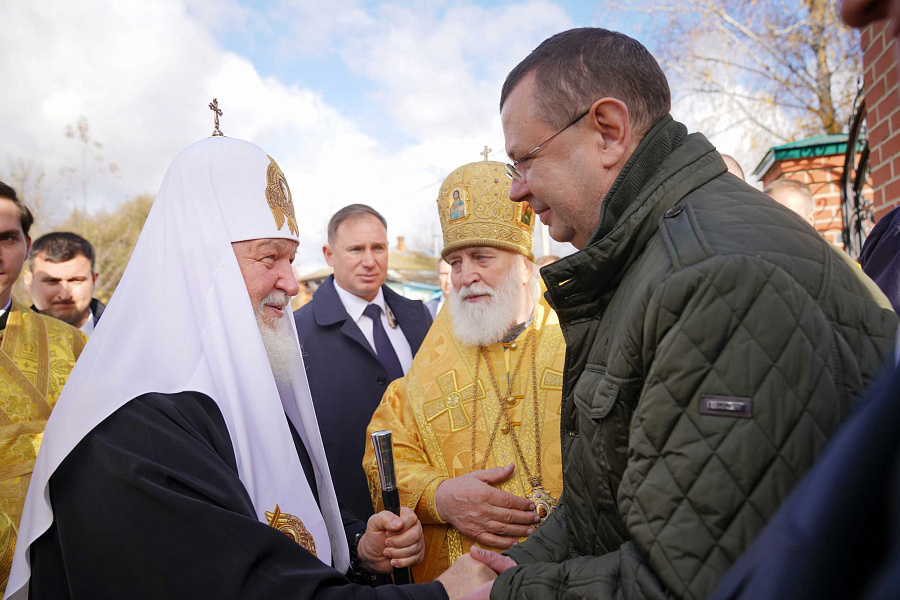 Святейший Патриарх Кирилл освятил Троицкий храм в селе Саввино муниципального округа Егорьевск Московской области