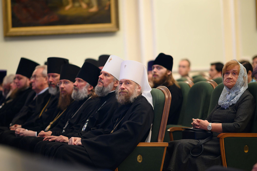 Патриарший наместник Московской митрополии возглавил торжества в актовый день Московской духовной академии
