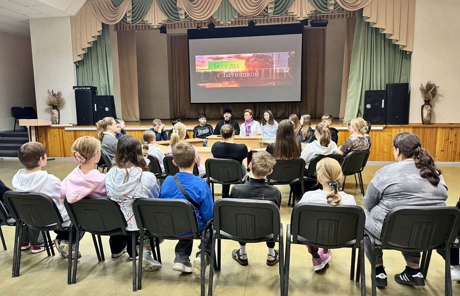"Задай вопрос священнику" в Серебряных Прудах