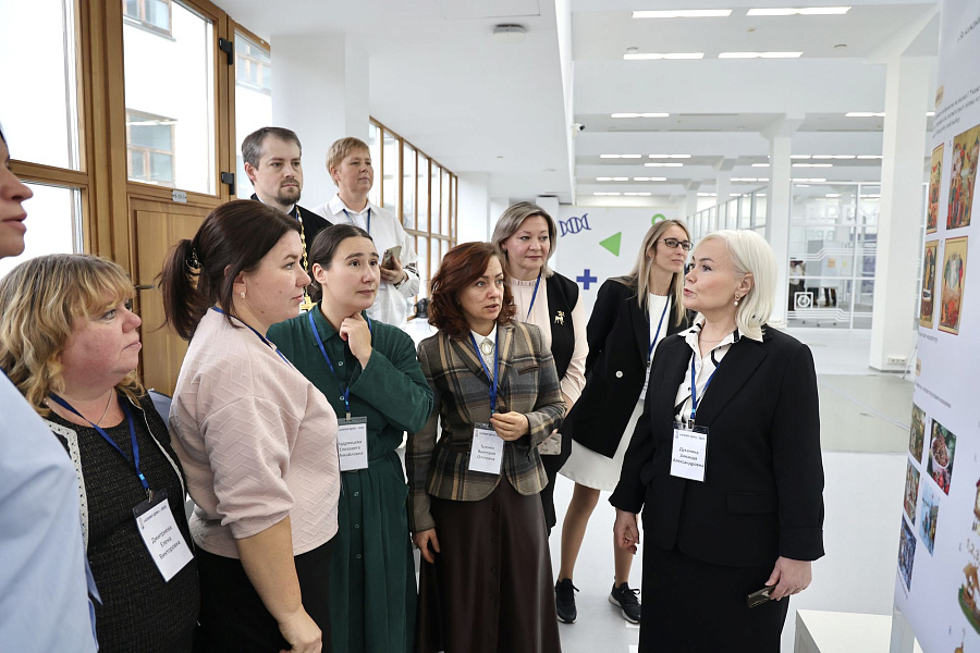 Конференция, приуроченная к церемонии награждения победителей конкурса в области духовно-нравственного образования и воспитания «Клевер ДНК»