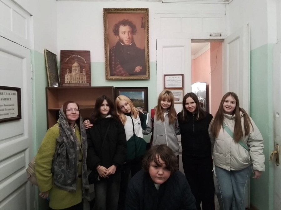 Учащиеся школ на Пантелеимоновском приходе города Жуковского в октябре