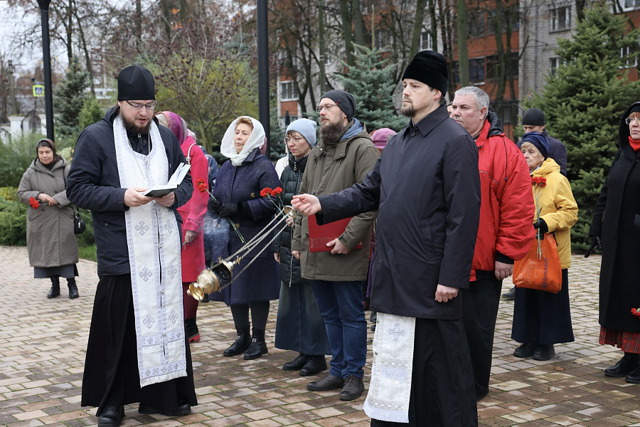 Молитвенное поминовение жертв репрессий в городском округе Воскресенск