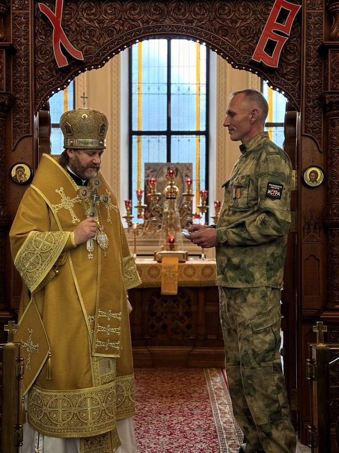 Архиерейское богослужение в Крестовоздвиженском храме с. Дарна