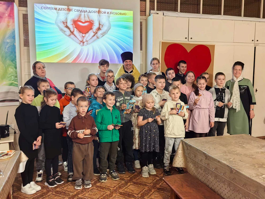 Акция «Согреем детские сердца» в воскресных школах Зарайского благочиния
