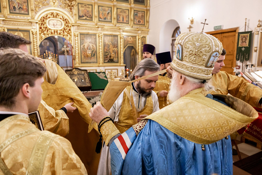 Праздник иконы Божией Матери "Всех скорбящих Радость" в Коломне