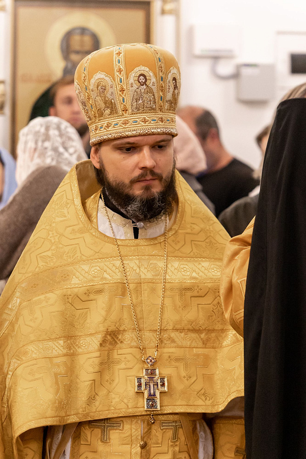 Праздник иконы Божией Матери "Всех скорбящих Радость" в Коломне