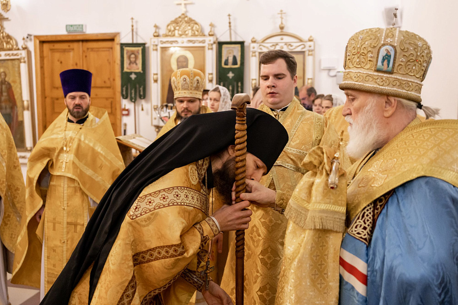 Праздник иконы Божией Матери "Всех скорбящих Радость" в Коломне