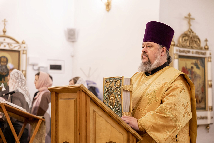Праздник иконы Божией Матери "Всех скорбящих Радость" в Коломне