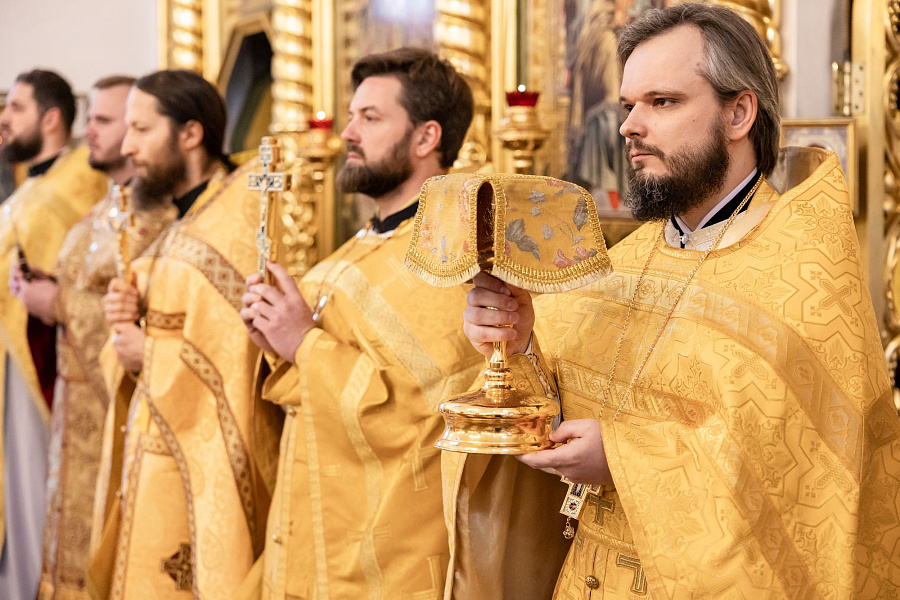 Праздник иконы Божией Матери "Всех скорбящих Радость" в Коломне