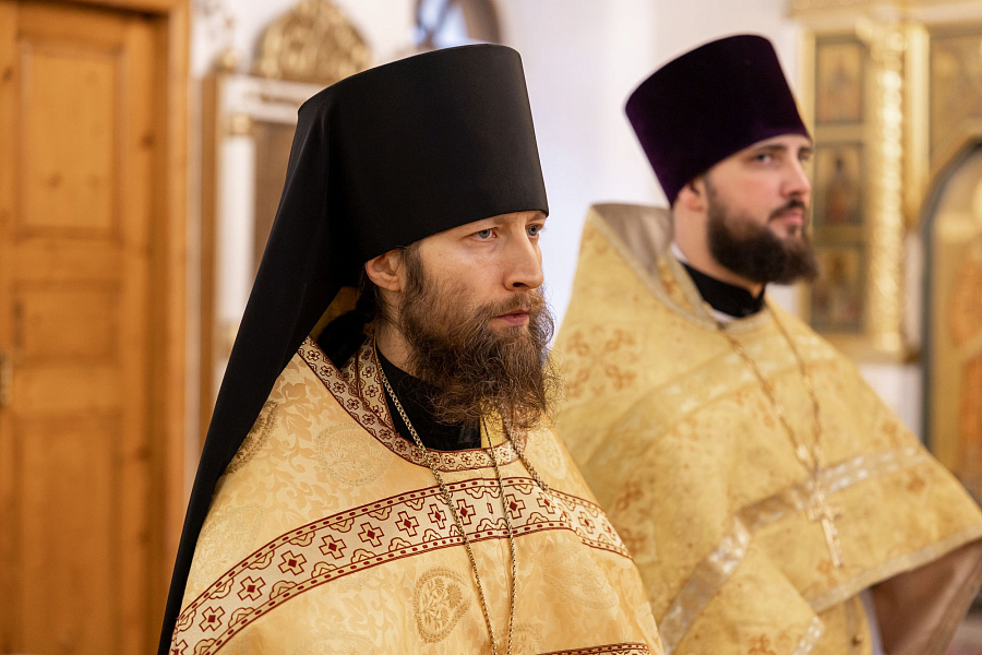 Праздник иконы Божией Матери "Всех скорбящих Радость" в Коломне