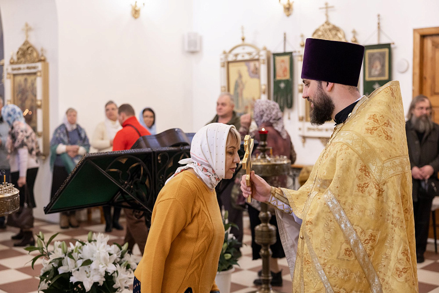 Праздник иконы Божией Матери "Всех скорбящих Радость" в Коломне