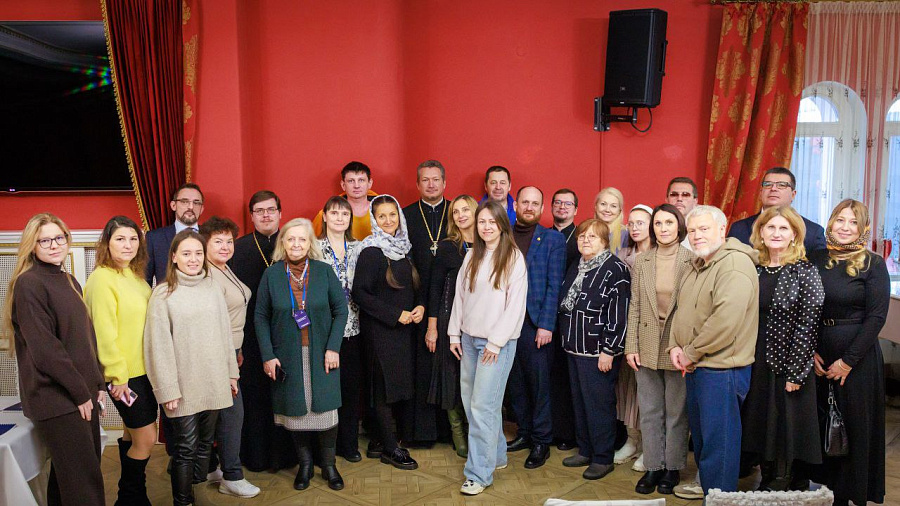 Панельная дискуссия в Свято-Троицкой Сергиевой лавре