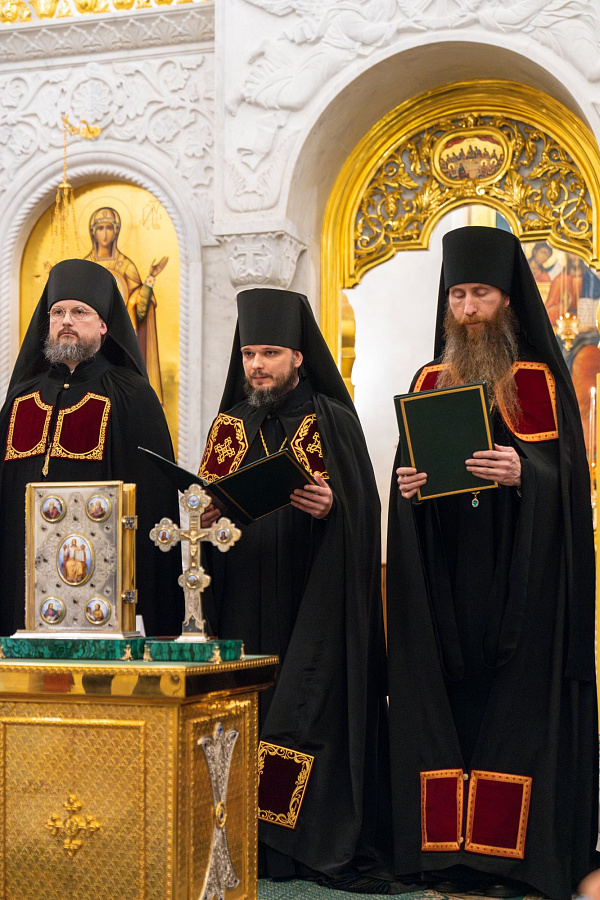 Состоялось наречение архимандрита Мелитона (Зыбина) во епископа Нижнетагильского, архимандрита Алексия (Куклева) во епископа Вяземского и архимандрита Варнавы (Снытко) во епископа Великолукского