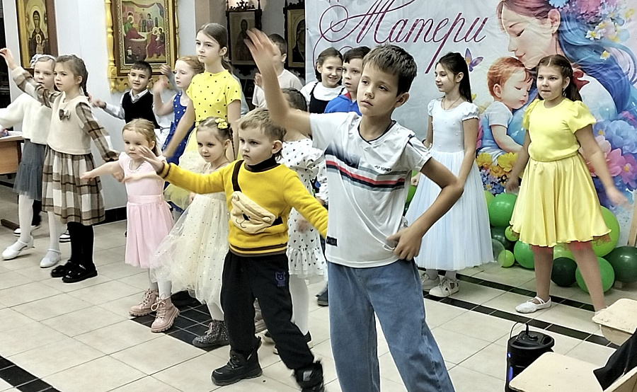 День матери в воскресной школе при Никольском храме г. Воскресенска