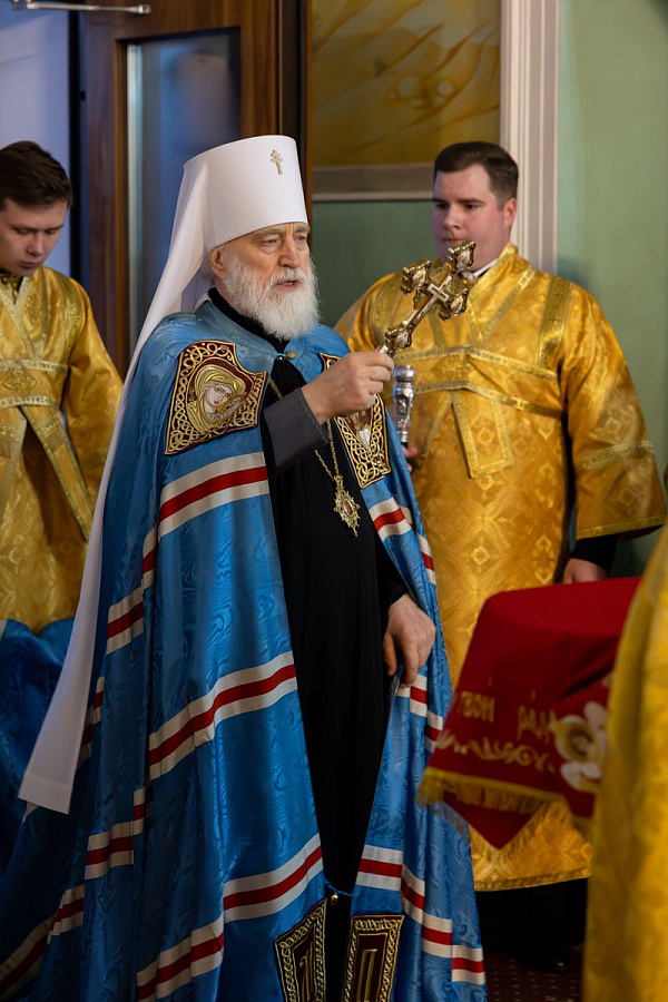 Божественная литургия во второй день праздника Рождества Христова в Коломне