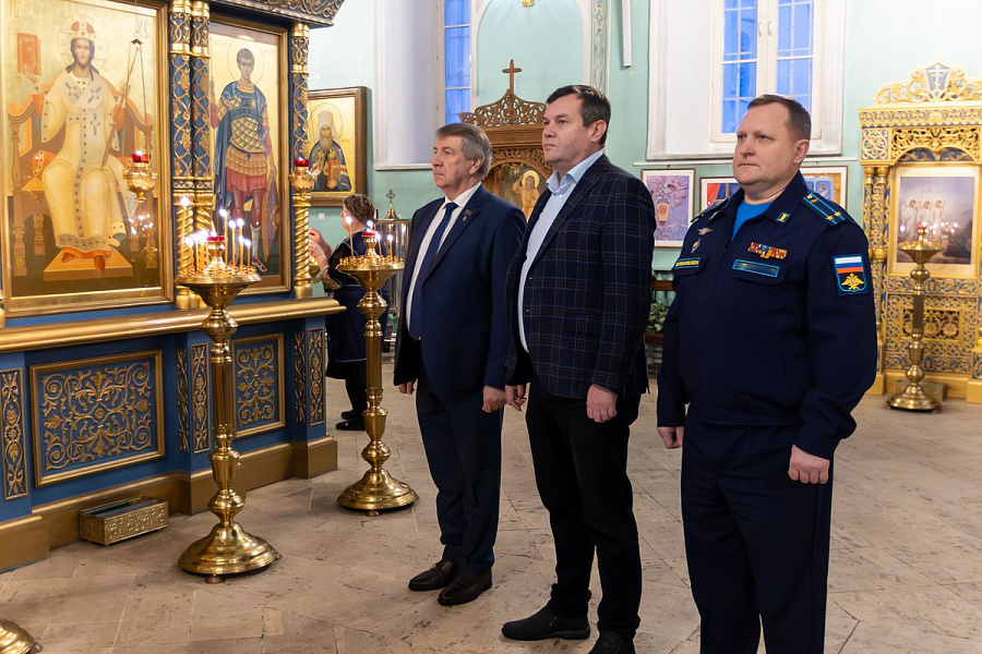 Божественная литургия во второй день праздника Рождества Христова в Коломне