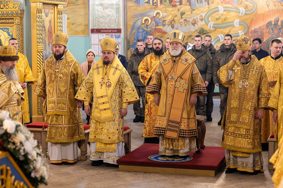 Божественная литургия во второй день праздника Рождества Христова в Коломне