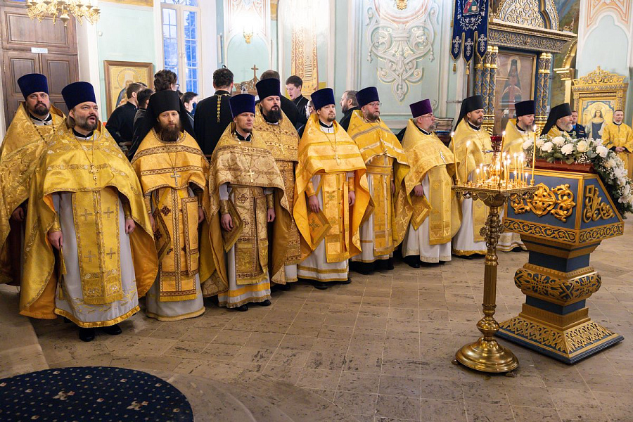Божественная литургия во второй день праздника Рождества Христова в Коломне
