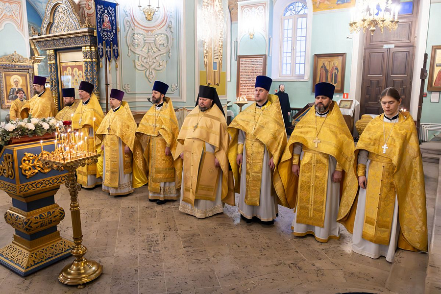 Божественная литургия во второй день праздника Рождества Христова в Коломне