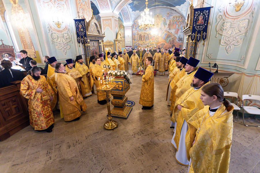 Божественная литургия во второй день праздника Рождества Христова в Коломне