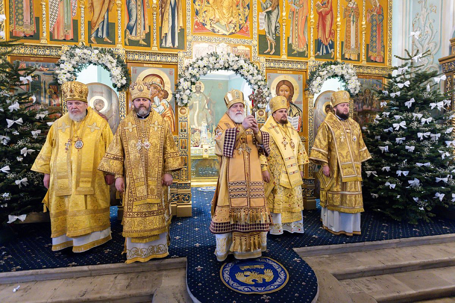 Божественная литургия во второй день праздника Рождества Христова в Коломне