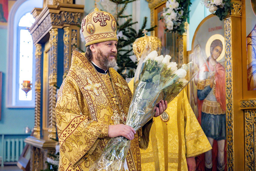 Божественная литургия во второй день праздника Рождества Христова в Коломне