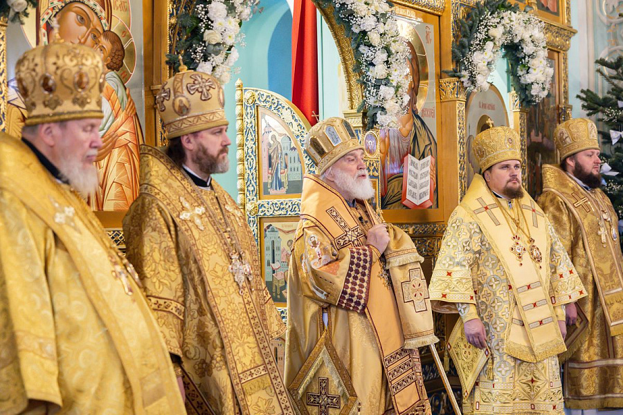 Божественная литургия во второй день праздника Рождества Христова в Коломне