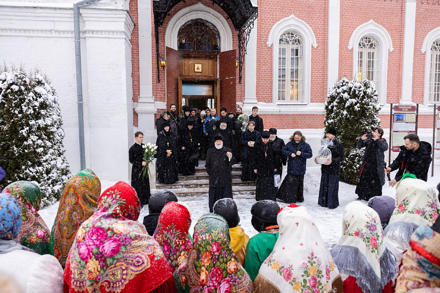 Божественная литургия во второй день праздника Рождества Христова в Коломне