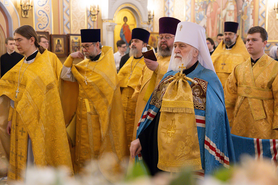 Престольный праздник Трёхсвятительского храма Коломенской духовной семинарии