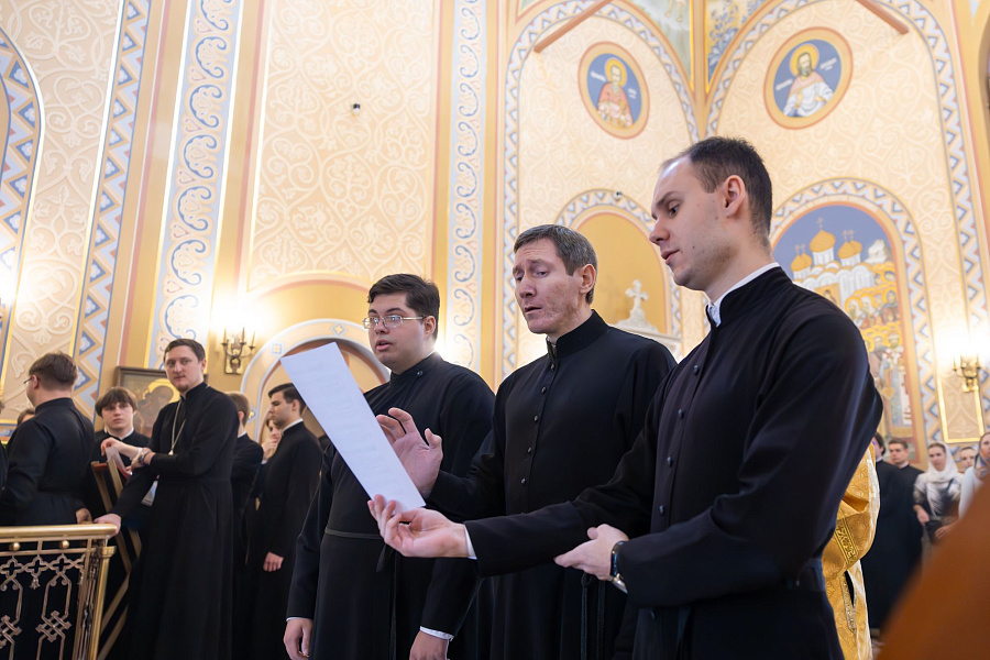Престольный праздник Трёхсвятительского храма Коломенской духовной семинарии