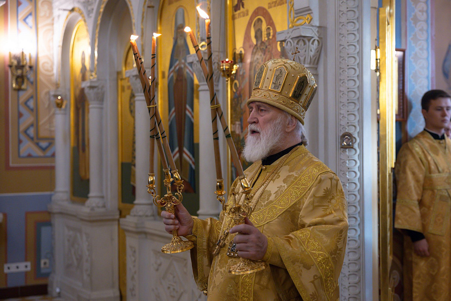 Престольный праздник Трёхсвятительского храма Коломенской духовной семинарии