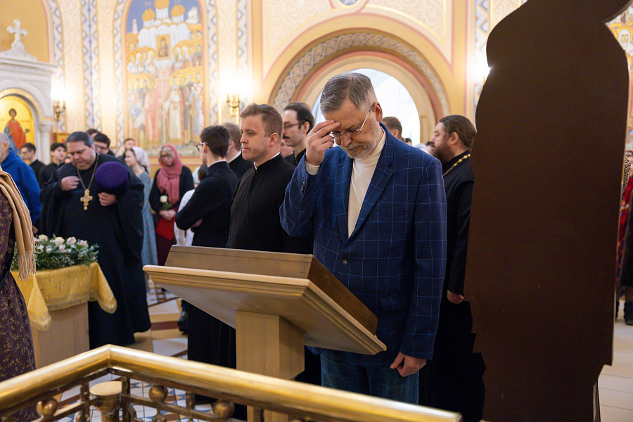 Престольный праздник Трёхсвятительского храма Коломенской духовной семинарии
