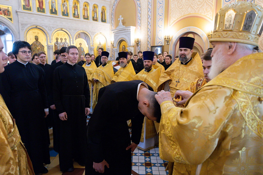 Престольный праздник Трёхсвятительского храма Коломенской духовной семинарии