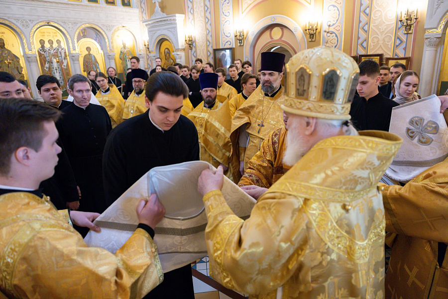 Престольный праздник Трёхсвятительского храма Коломенской духовной семинарии