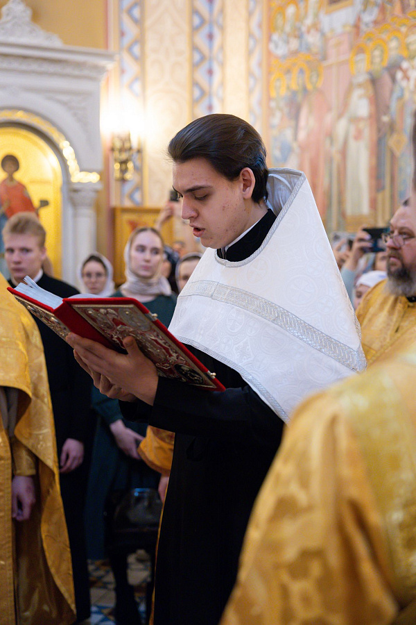 Престольный праздник Трёхсвятительского храма Коломенской духовной семинарии