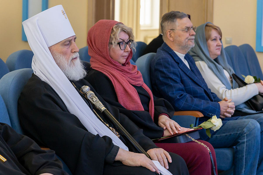 Престольный праздник Трёхсвятительского храма Коломенской духовной семинарии