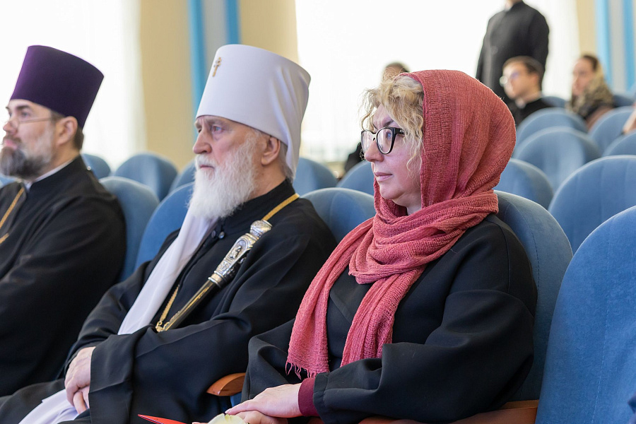 Престольный праздник Трёхсвятительского храма Коломенской духовной семинарии