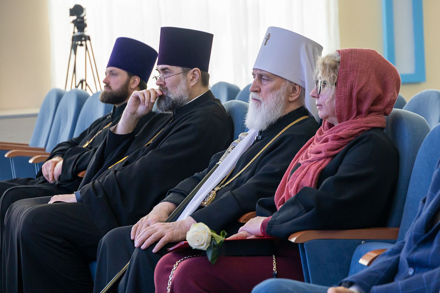 Престольный праздник Трёхсвятительского храма Коломенской духовной семинарии
