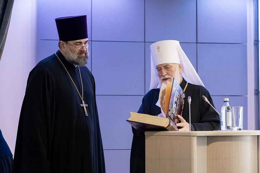 Престольный праздник Трёхсвятительского храма Коломенской духовной семинарии
