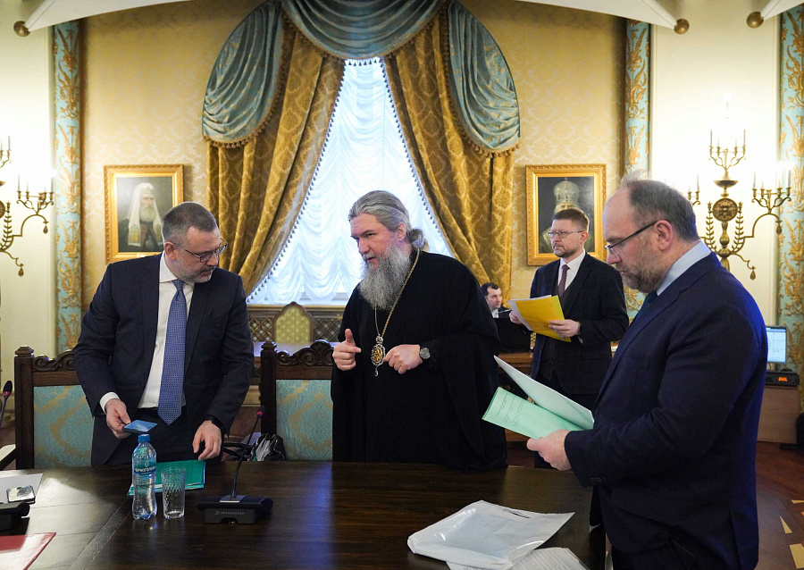Святейший Патриарх Кирилл возглавил работу Высшего Церковного Совета